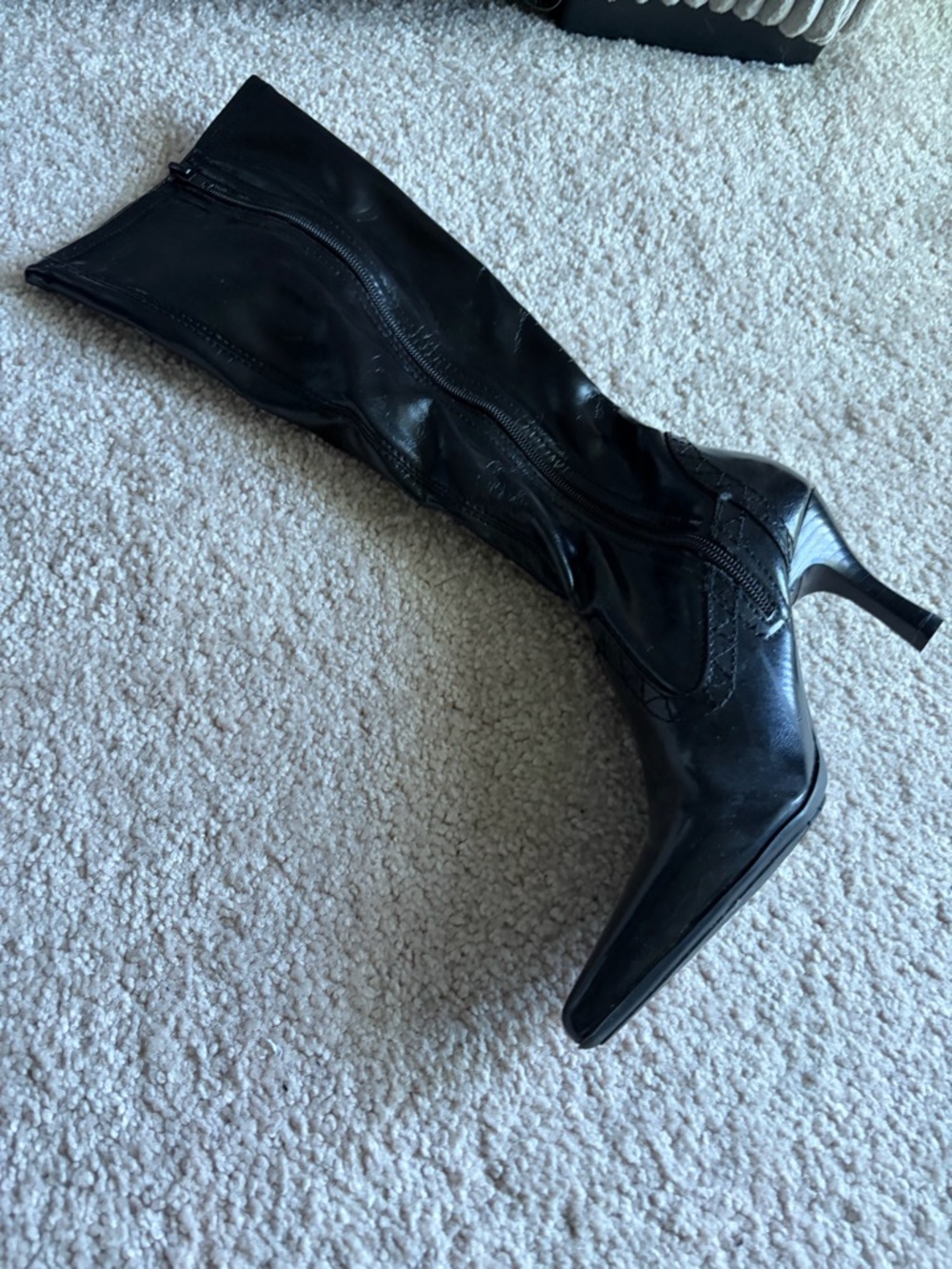 Classic Black Knee-High Pointed-Toe Women's Boot